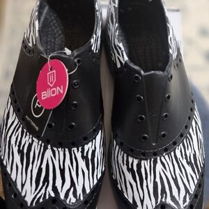 Biion Men's Zebra Pattern Boat Shoes - Black and White